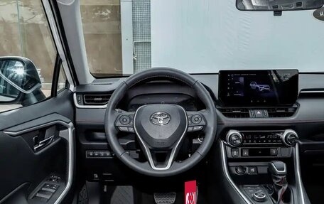 Toyota RAV4, 2024 год, 6 610 402 рублей, 7 фотография
