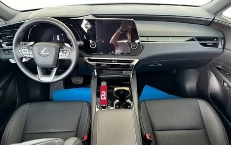 Lexus RX IV рестайлинг, 2025 год, 6 830 000 рублей, 7 фотография