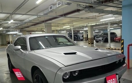 Dodge Challenger III рестайлинг 2, 2021 год, 3 500 000 рублей, 4 фотография