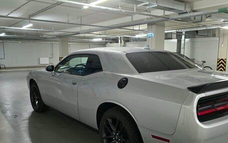 Dodge Challenger III рестайлинг 2, 2021 год, 3 500 000 рублей, 9 фотография