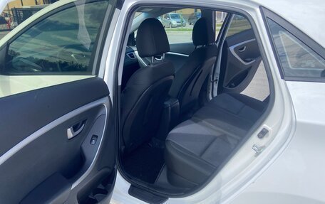 Hyundai i30 II рестайлинг, 2014 год, 990 000 рублей, 11 фотография