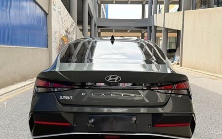 Hyundai Elantra, 2023 год, 1 350 000 рублей, 7 фотография