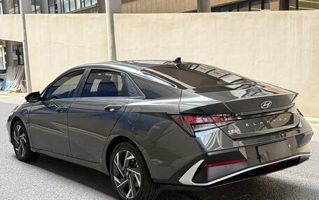 Hyundai Elantra, 2023 год, 1 350 000 рублей, 6 фотография