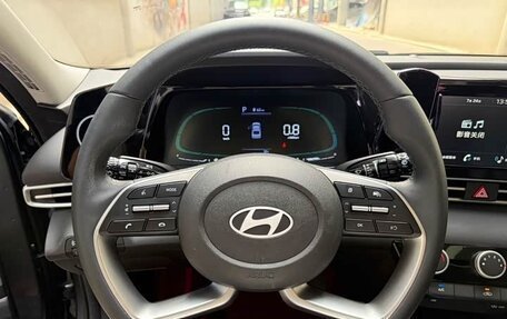 Hyundai Elantra, 2023 год, 1 350 000 рублей, 11 фотография