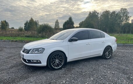 Volkswagen Passat B7, 2012 год, 1 170 000 рублей, 2 фотография