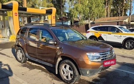 Renault Duster I рестайлинг, 2014 год, 1 040 000 рублей, 2 фотография