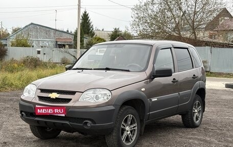 Chevrolet Niva I рестайлинг, 2014 год, 560 000 рублей, 1 фотография