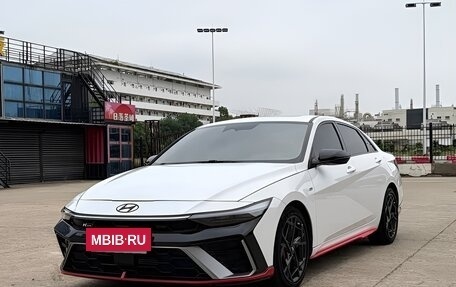 Hyundai Elantra, 2023 год, 2 080 000 рублей, 5 фотография