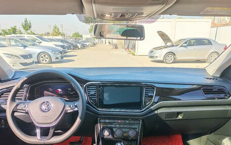 Volkswagen T-Roc I, 2022 год, 1 780 888 рублей, 8 фотография