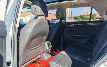 Volkswagen T-Roc I, 2022 год, 1 780 888 рублей, 10 фотография
