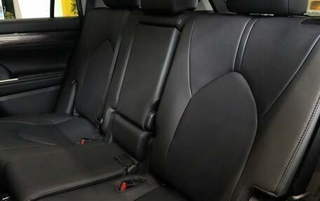 Toyota Highlander, 2026 год, 5 600 000 рублей, 9 фотография