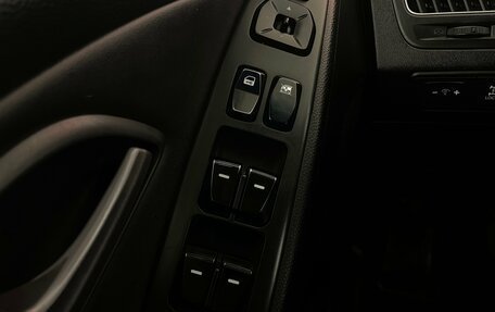Hyundai ix35 I рестайлинг, 2011 год, 820 000 рублей, 18 фотография