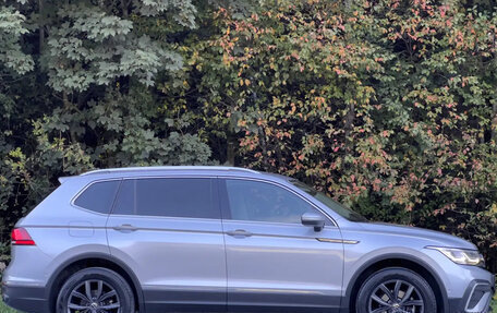 Volkswagen Tiguan II, 2023 год, 3 750 000 рублей, 3 фотография