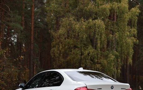 BMW 3 серия, 2017 год, 1 600 000 рублей, 3 фотография