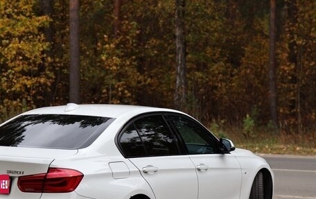 BMW 3 серия, 2017 год, 1 600 000 рублей, 2 фотография