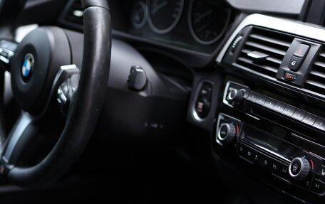 BMW 3 серия, 2017 год, 1 600 000 рублей, 6 фотография