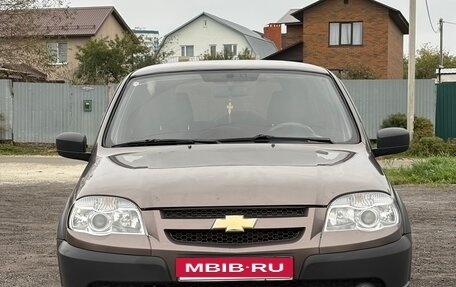 Chevrolet Niva I рестайлинг, 2014 год, 560 000 рублей, 3 фотография