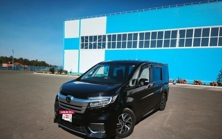 Honda Stepwgn IV, 2021 год, 2 410 000 рублей, 2 фотография