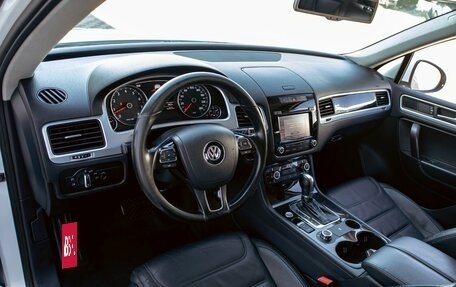 Volkswagen Touareg III, 2012 год, 2 095 000 рублей, 15 фотография