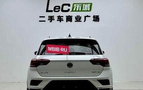 Volkswagen T-Roc I, 2023 год, 1 670 009 рублей, 4 фотография