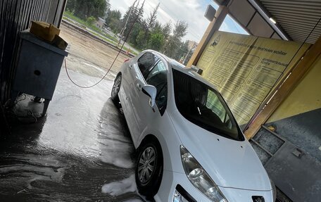 Peugeot 308 II, 2010 год, 259 999 рублей, 2 фотография