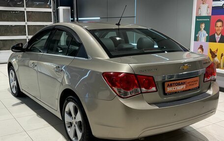 Chevrolet Cruze II, 2011 год, 619 000 рублей, 6 фотография