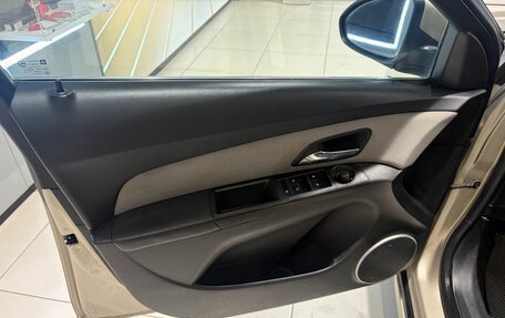Chevrolet Cruze II, 2011 год, 619 000 рублей, 8 фотография