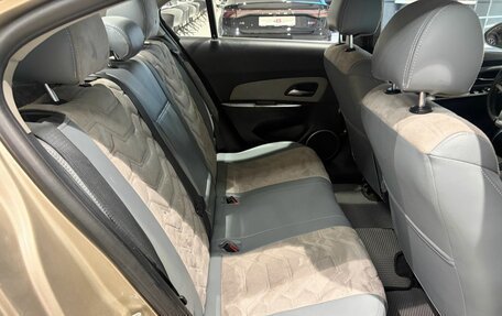 Chevrolet Cruze II, 2011 год, 619 000 рублей, 12 фотография
