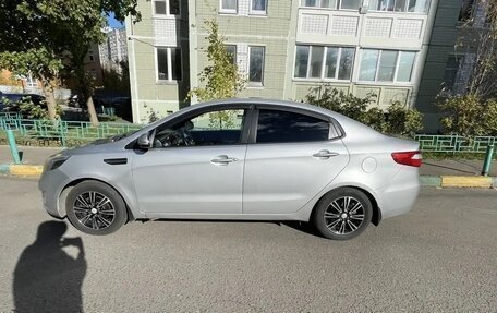 KIA Rio III рестайлинг, 2013 год, 980 000 рублей, 2 фотография