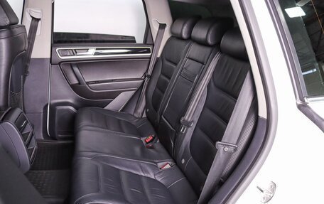 Volkswagen Touareg III, 2013 год, 1 920 000 рублей, 10 фотография