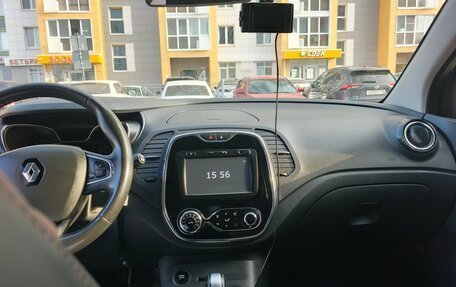 Renault Kaptur I рестайлинг, 2017 год, 1 350 000 рублей, 8 фотография
