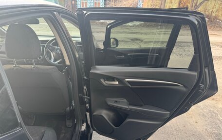 Honda Fit III, 2014 год, 960 000 рублей, 6 фотография