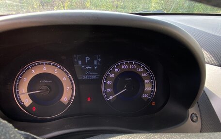 Hyundai Solaris II рестайлинг, 2011 год, 820 000 рублей, 12 фотография