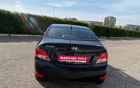 Hyundai Solaris II рестайлинг, 2011 год, 820 000 рублей, 8 фотография