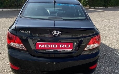 Hyundai Solaris II рестайлинг, 2011 год, 820 000 рублей, 7 фотография