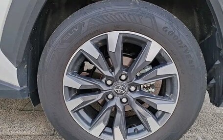 Toyota RAV4, 2026 год, 4 470 337 рублей, 8 фотография