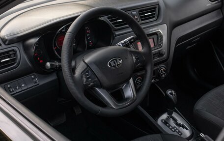 KIA Rio III рестайлинг, 2013 год, 875 000 рублей, 12 фотография