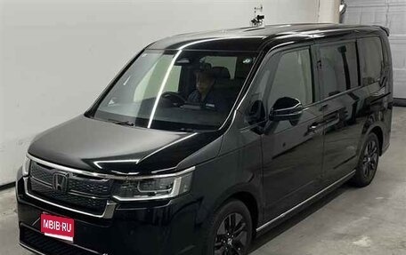 Honda Stepwgn, 2022 год, 2 700 000 рублей, 1 фотография