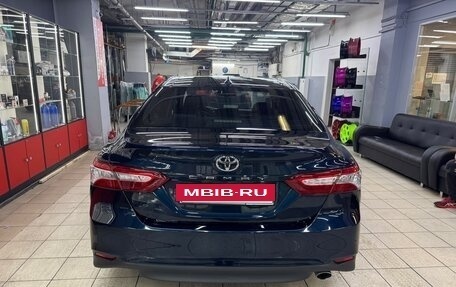 Toyota Camry, 2020 год, 3 000 000 рублей, 3 фотография