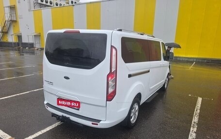 Ford Tourneo Custom I рестайлинг, 2017 год, 2 550 000 рублей, 4 фотография