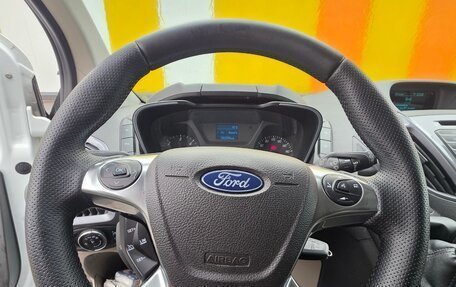 Ford Tourneo Custom I рестайлинг, 2017 год, 2 550 000 рублей, 8 фотография