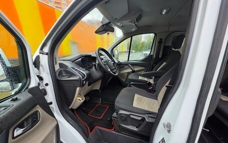 Ford Tourneo Custom I рестайлинг, 2017 год, 2 550 000 рублей, 16 фотография
