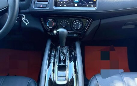 Honda Vezel, 2022 год, 1 913 708 рублей, 14 фотография