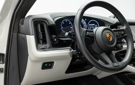 Porsche Cayenne III, 2023 год, 13 990 000 рублей, 16 фотография