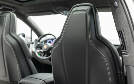 Porsche Cayenne III, 2023 год, 13 990 000 рублей, 28 фотография
