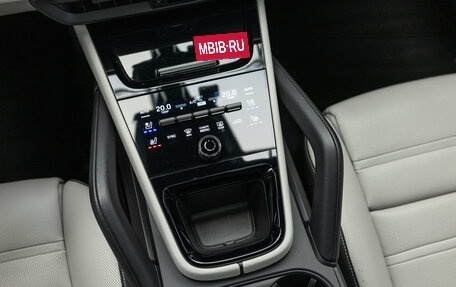 Porsche Cayenne III, 2023 год, 13 990 000 рублей, 21 фотография