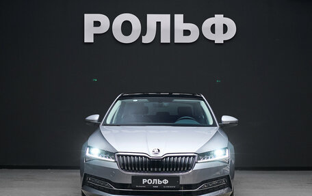 Skoda Superb III рестайлинг, 2025 год, 4 450 000 рублей, 2 фотография
