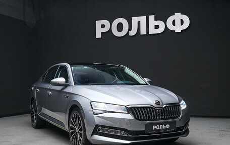 Skoda Superb III рестайлинг, 2025 год, 4 450 000 рублей, 10 фотография