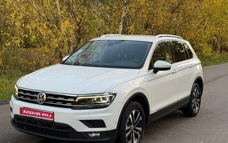 Volkswagen Tiguan II, 2019 год, 3 570 000 рублей, 1 фотография