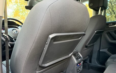 Volkswagen Tiguan II, 2019 год, 3 570 000 рублей, 26 фотография